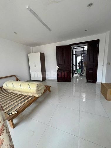 Bán gấp căn nhà đường nội bộ 2 xe hơi tránh nhau Bình Lợi-P13.BT