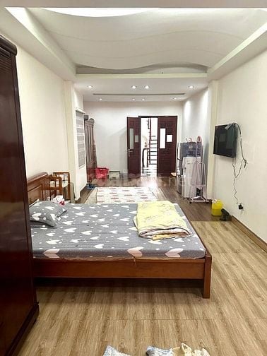BÁN NHÀ MẶT PHỐ KIM NGƯU (ĐOẠN GẦN NGÃ TƯ TRẦN KHÁT CHÂN)