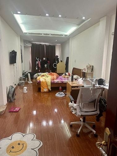 BÁN NHÀ MẶT PHỐ KIM NGƯU (ĐOẠN GẦN NGÃ TƯ TRẦN KHÁT CHÂN)