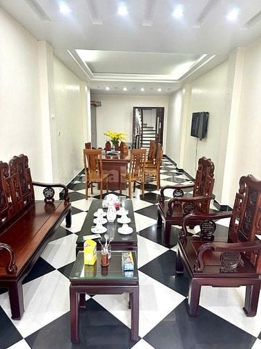 BÁN NHÀ MẶT PHỐ KIM NGƯU (ĐOẠN GẦN NGÃ TƯ TRẦN KHÁT CHÂN)