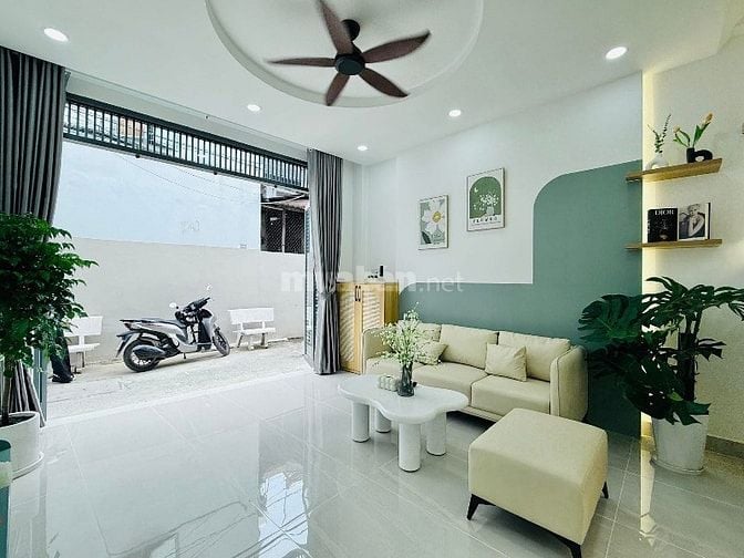 Bán gấp nhà Phó Đức Chính gần bệnh viện quận Bình Thạnh 42,75m2 1ty930