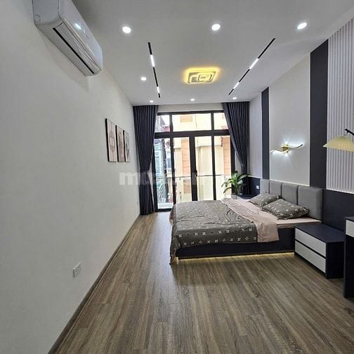 Siêu phẩm Đội  Cấn-Full nội thất - 40m2-4T- 70m ra phố- Nhỉnh 9 tỷ