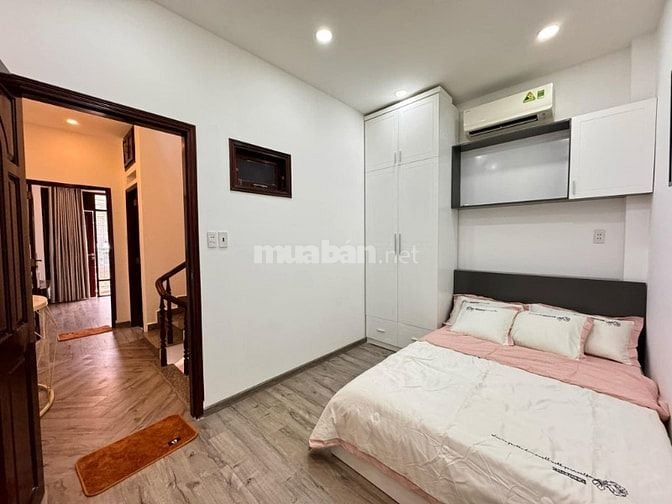 Dòng tiền 16tr-Nhà Mai Văn Ngọc 43m2/2.560 tỷ ngay chợ Trần hữu Trang