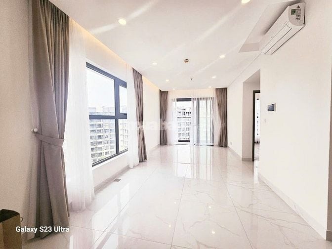 Cho thuê căn 2PN, 88m2, có ô xe hơi Diamond Celadon Q.Tân Phú,HCM
