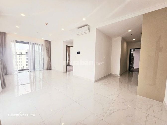 Cho thuê căn 2PN, 88m2, có ô xe hơi Diamond Celadon Q.Tân Phú,HCM