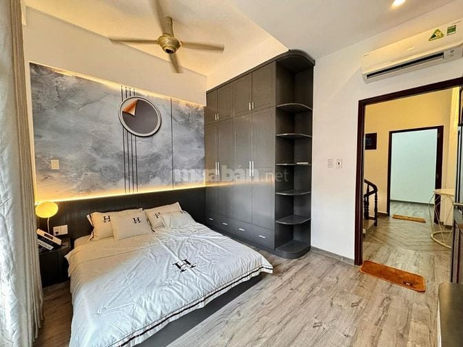Dòng tiền 16tr-Nhà Mai Văn Ngọc 43m2/2.560 tỷ ngay chợ Trần hữu Trang