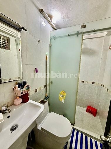 Bán nhà mặt phố Trần Quý Cáp 12tỷ 150m2, Bình Thạnh, TP.HCM