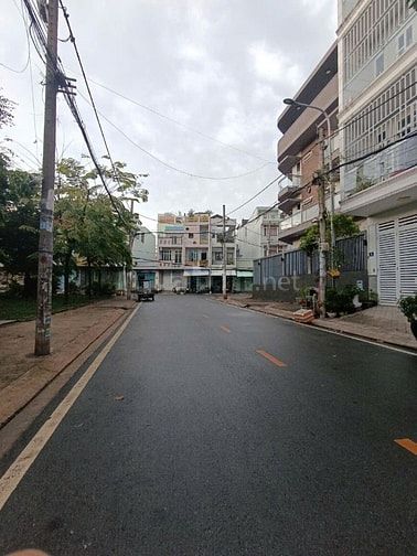BÁN NHÀ ĐẸP MẶT TIỀN BÌNH PHÚ 2 DT(4X16)GIÁ 10.5 TỶ 