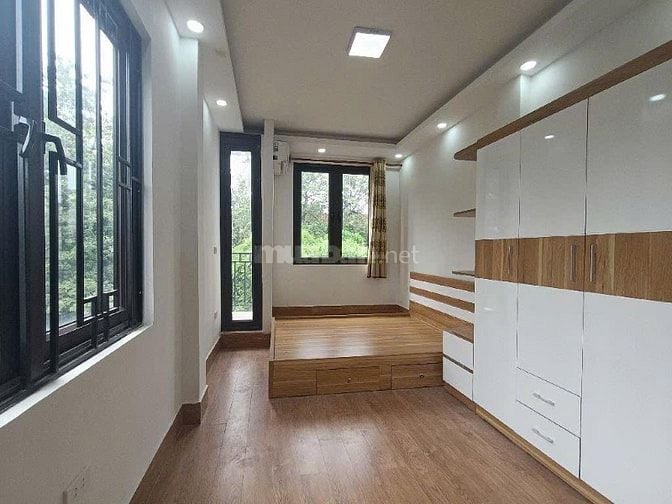 BA GÁC ĐUA , 50M Ô TÔ TRÁNH , KINH DOANH , 5 TẦNG FULL NỘI THẤT .