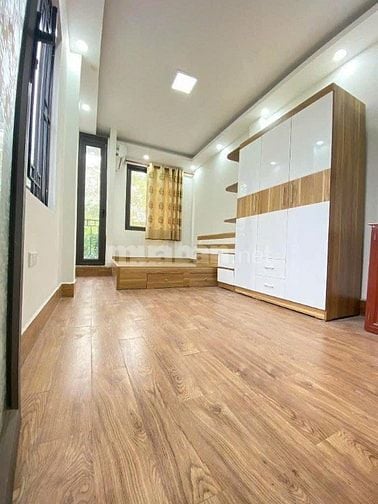 BA GÁC ĐUA , 50M Ô TÔ TRÁNH , KINH DOANH , 5 TẦNG FULL NỘI THẤT .