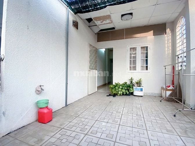 GẤP BÁN MẶT TIỀN GÓC 3/2, PHAN XÍCH LONG GIÁP QUẬN 5, QUẬN 10 -DT 50M2