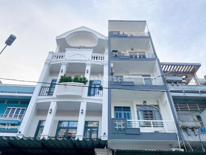 GẤP BÁN MẶT TIỀN GÓC 3/2, PHAN XÍCH LONG GIÁP QUẬN 5, QUẬN 10 -DT 50M2