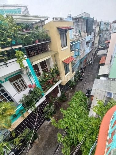 Cho thuê nhà nguyên căn 1 trệt 2 lầu Bạch Đằng Bình Thạnh 12 triệu