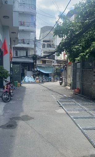 Bán nhà nở hậu 4 tầng+ST,HXH thông CMT8 TT Q10.Gần trạm Metro, 23 tỉ. 