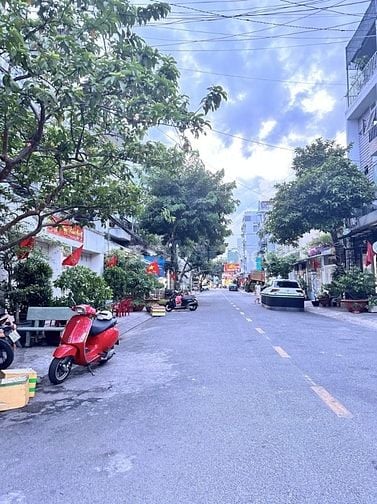 MẶT TIỀN KD VIP 8.8M x 20M 4 TẦNG - NGAY SÁT NGUYỄN SƠN TÂN PHÚ 