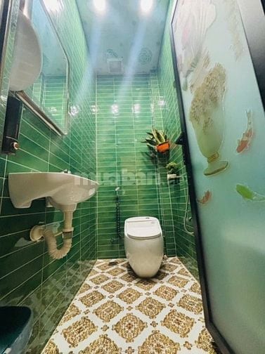 Cho thuê nhà mới đẹp hẻm 27 Bùi Tư Toàn, 8 triệu 