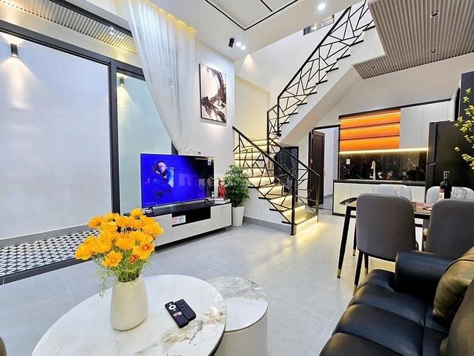 Bán nhà 2 tầng mới 100% kiệt lý thái tổ