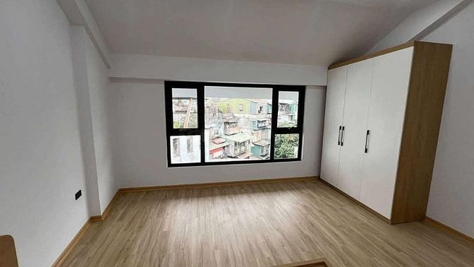 Bán nhà phố Giải Phóng 150m2, 6 tầng, thang máy, ngõ ô tô tránh, 18 ph