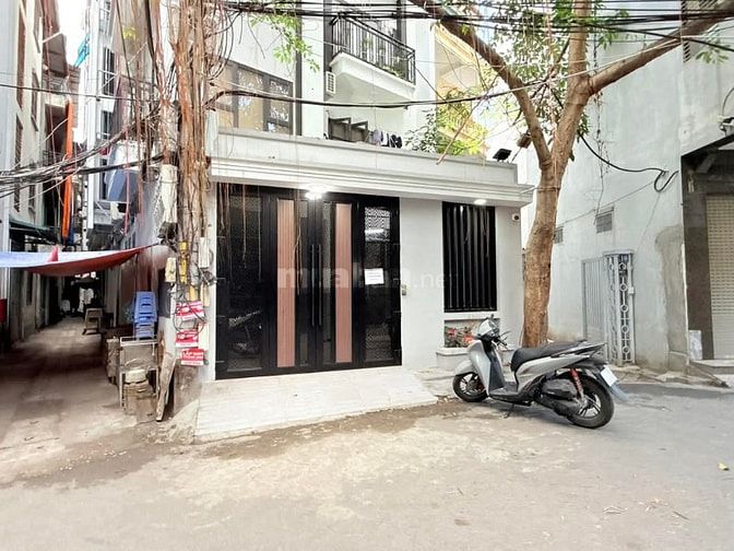 Bán nhà phố Giải Phóng 150m2, 6 tầng, thang máy, ngõ ô tô tránh, 18 ph