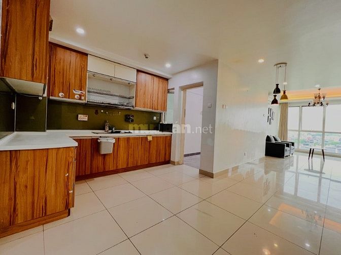 Gia đình tôi cần bán CH 86m Thạch Bàn, cách Aeon LB chỉ 1km, tầng đẹp!