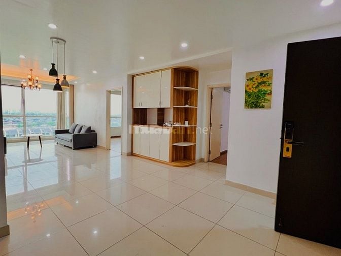 Gia đình tôi cần bán CH 86m Thạch Bàn, cách Aeon LB chỉ 1km, tầng đẹp!