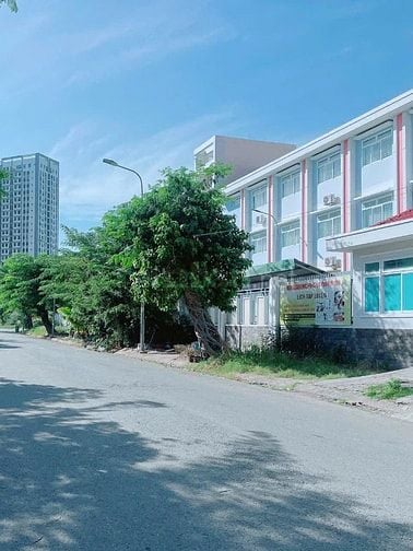 Kẹt Tiền cần bán GẤP nền Nhà Phố KDC 13E Intresco 100m2 giá 4 Tỷ 680