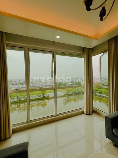 Gia đình tôi cần bán CH 86m Thạch Bàn, cách Aeon LB chỉ 1km, tầng đẹp!