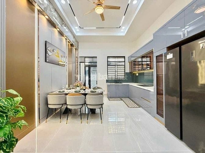SIÊU PHẨM - Nhà 60m2 Nguyễn Hữu Cảnh, Bình Thạnh. Xây 1 trệt 3 lầu