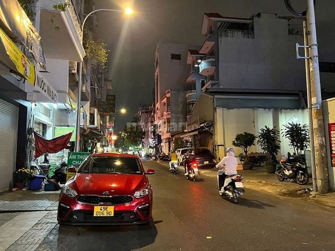 Bán nhà mặt tiền số 38 Ngô Thị Thu Minh, P2, Tân Bình