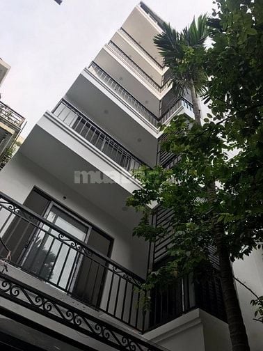 Siêu phẩm CHDV Hồ Tây DT104m2 cách phố 13m xây 7T giá 25 tỷ