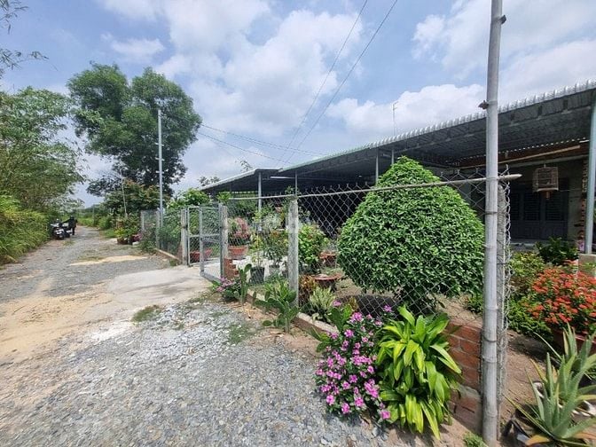 140m2 thổ cư, đường thông. Gần KCN Phước Đông. 430tr
