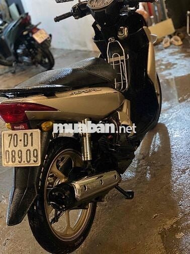 Mua xe mới dư bán xe còn mới ích đi máy êm