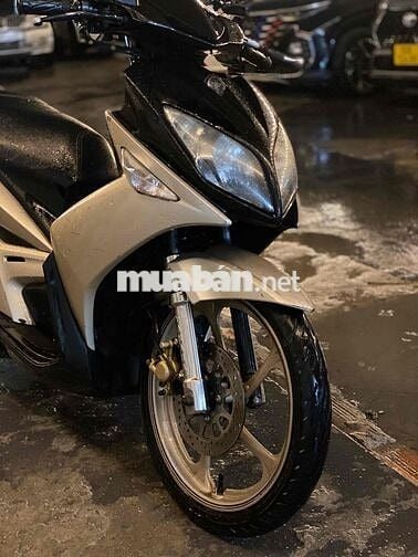 Mua xe mới dư bán xe còn mới ích đi máy êm