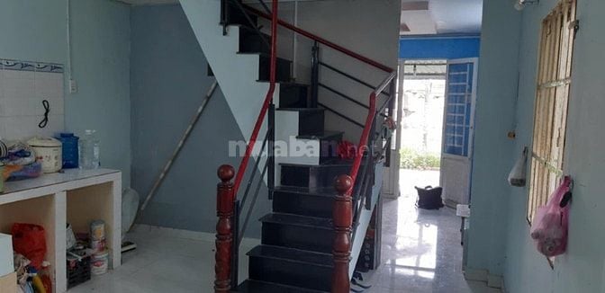 Chú Hùng cần cho thuê căn nhà 1 tháng 2tr5 ở đường giòng lớn, long an 