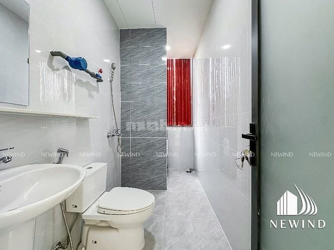 CHDV mới 100% Bancol, Cửa sổ trời tại KDC Phước Kiểng A
