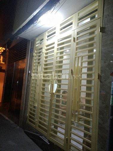 Cho thuê nhà ngõ 71 phố Phương Mai, quận Đống Đa, Hà Nội
