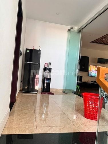 Bán Nhà Mặt Tiền 1 trệt 3 lầu 48 phòng trọ thu nhập 100 triệu / Tháng