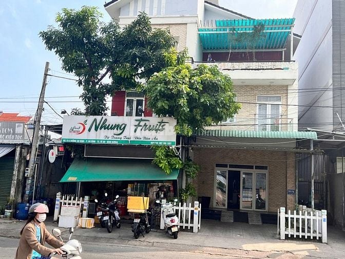 Bán Nhà Mặt Tiền 1 trệt 3 lầu 48 phòng trọ thu nhập 100 triệu / Tháng