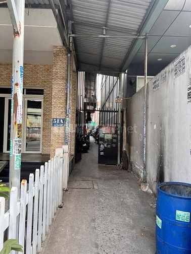 Bán Nhà Mặt Tiền 1 trệt 3 lầu 48 phòng trọ thu nhập 100 triệu / Tháng