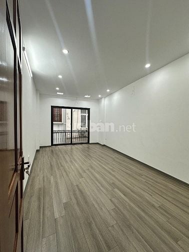 5 tầng mới xây trung tâm quận Đống Đa, cách ô tô tránh 20m