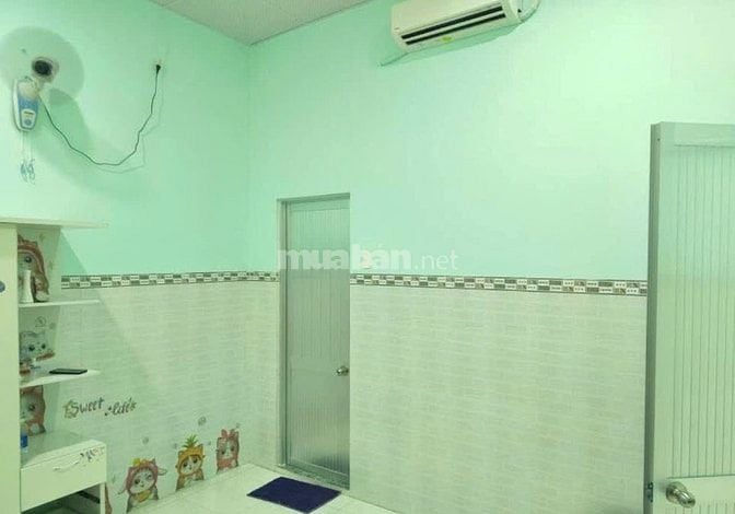 Bán nhà cấp 4 ở Chợ Hóc Môn 100m2, Sổ hồng sẵn giá 640 TRIỆU