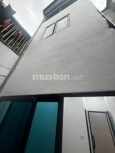 Bán nhà riêng 4 tỷ, 20m2 x 5 tầng ở Nguyên Khiết, Phúc Tân, Hoàn Kiếm