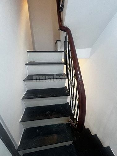 Bán nhà riêng 4 tỷ, 20m2 x 5 tầng ở Nguyên Khiết, Phúc Tân, Hoàn Kiếm