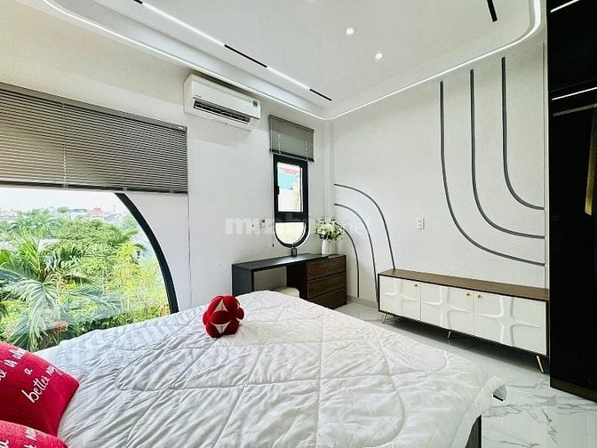 CHỦ ĐI NƯỚC NGOÀI BÁN GẤP NHÀ TẠ UYÊN, P12, Q5 . Chỉ 3.54 TỶ, HẺM 5m. 