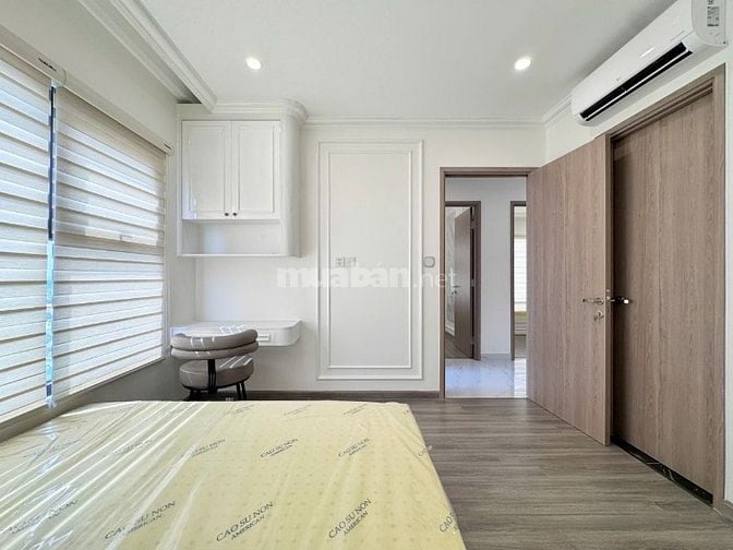 CẮT LỖ bán 3pn - giá 3,3 tỷ nhà mới view thoáng, Đã có sổ- Vinhomes Q9