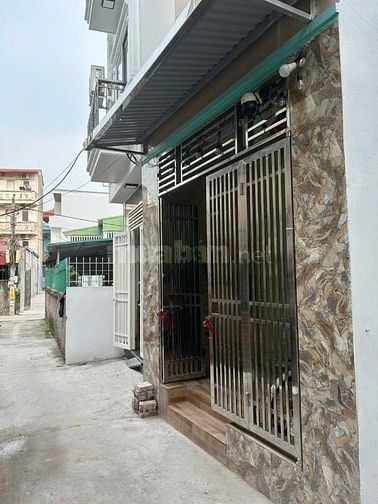 Bán nhà 4 tầng tại Nhị Khê 40 m giá 4tỷ050