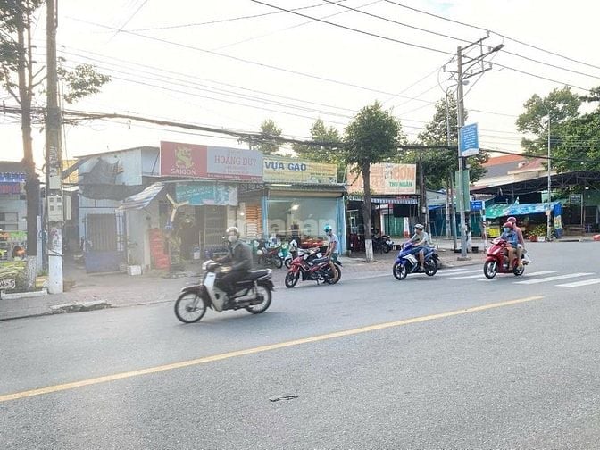 Bán nhà trọ mặt tiền đường 30/4 với diện tích 2,200m2, TDM, BD