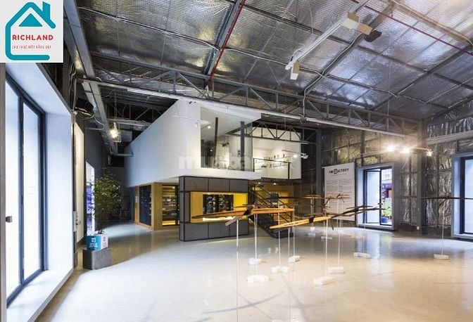 Cho thuê Biệt thự 15 Nguyễn Ư Dĩ, Thảo Điền, Quận 2, TP.HCM [1.000m2]