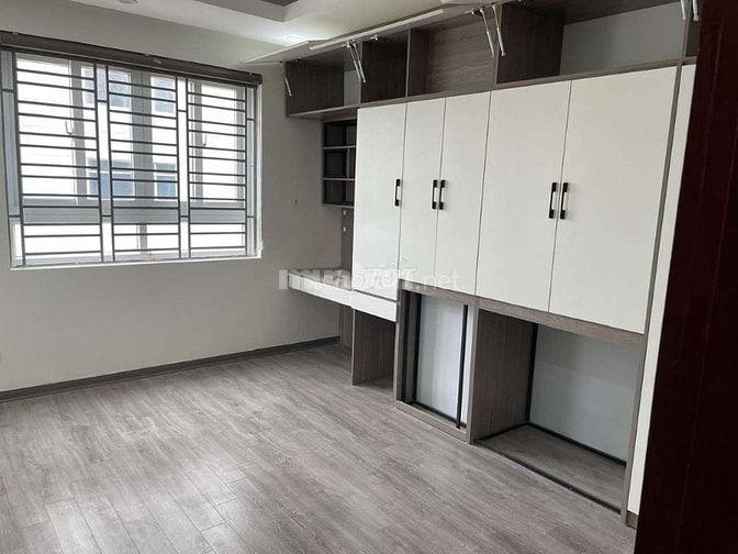 Chính chủ bán căn hộ chung cư tầng 3 thương mại Vinaconex 12 diện t