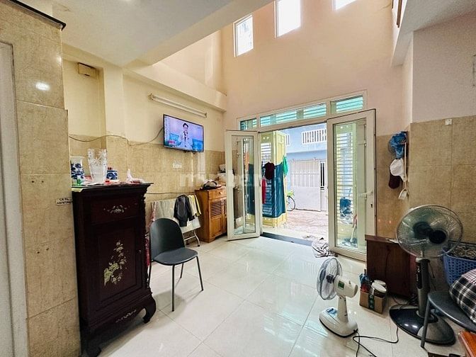 GẤP BÁN NHÀ NGUYỄN ĐÌNH CHIỂU QUẬN 3 - 5 TẦNG HẺM XE HƠI 5M 1 TRỤC.